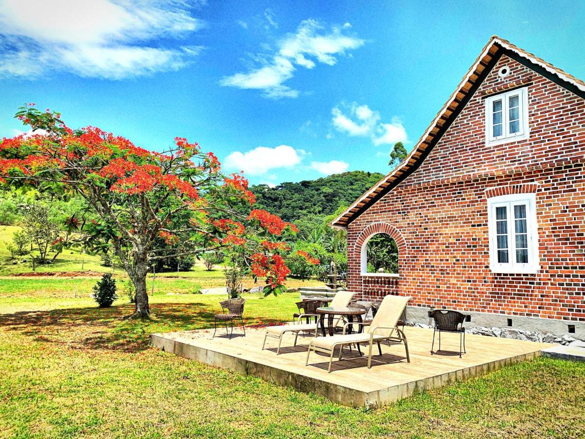 Aconchegante Casa De Hospedagem Enxaimel ชิงโบ ภายนอก รูปภาพ
